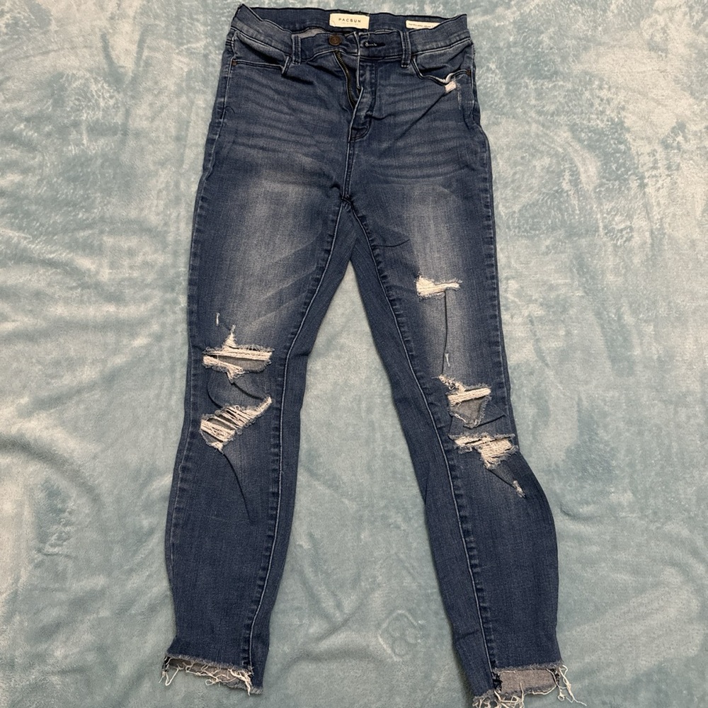 DARK BLUE RIPPED SKINNY JEANS